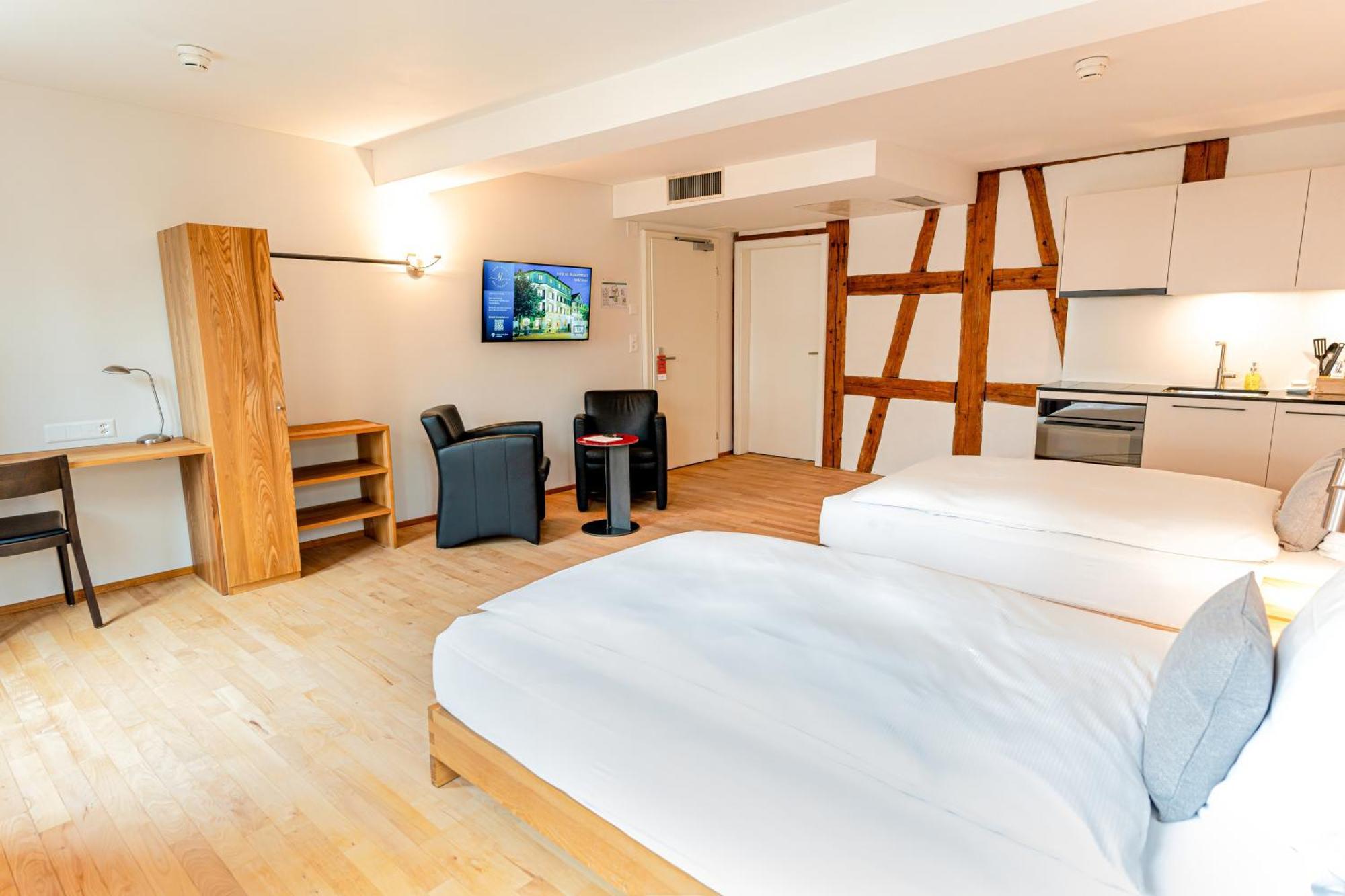 Hotel Le Lion - Self Check-In Bischofszell Bagian luar foto